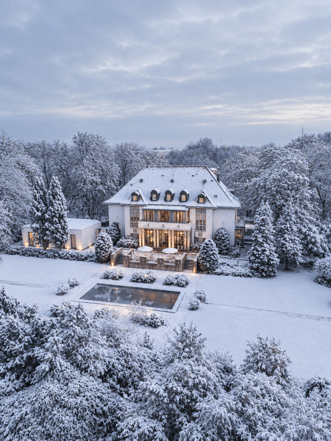Villa Weisser Berg during Christmas
